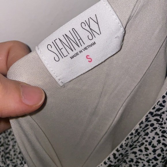 Maxi dress DONATED - Picture 2 of 2